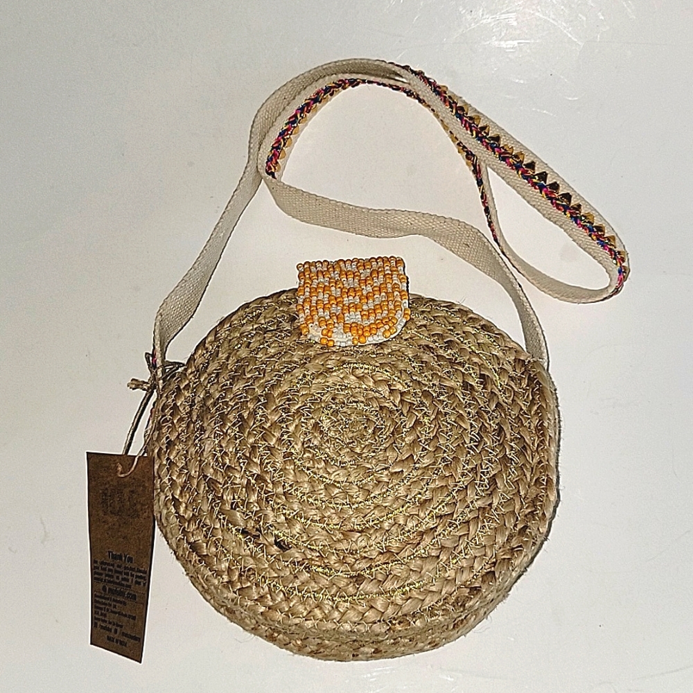 ZOI ROUND HAND CRAFTED WOVEN JUTE/BEADED FLAP SNAP CROSSBODY BAG
